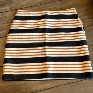 Loft size 6 skirt bronze, black and white